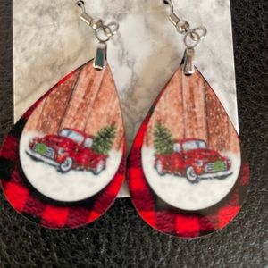 NWT Red Truck Teardrop Earrings - Buffalo Plaid Christmas Tree Truck Earrings